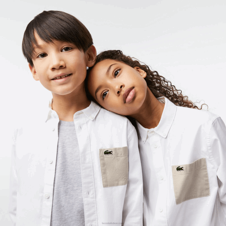 crianças Lacoste branco bege nbn camisa de bolso contraste 08D03080
