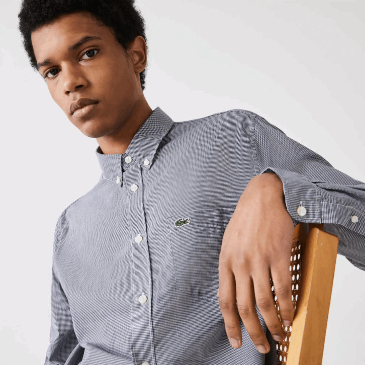 homens Lacoste branco azul marinho 522 camisa de popeline de algodão de ajuste regular 08D01485