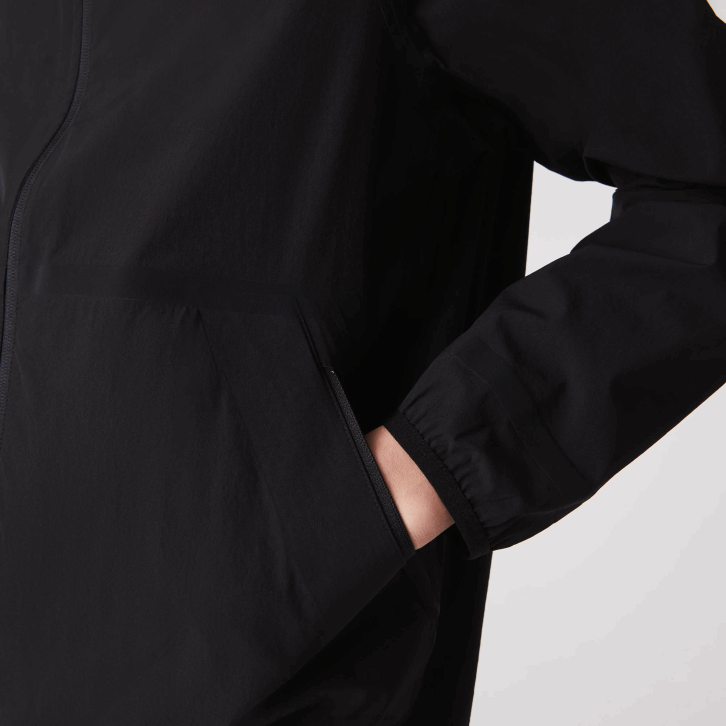 homens Lacoste preto 031 jaqueta leve com capuz e letras 08D01284