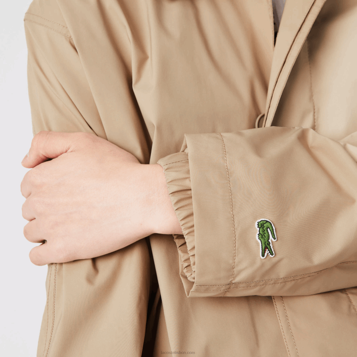 homens Lacoste bege c5u parka longa leve e abotoada resistente à água 08D01286