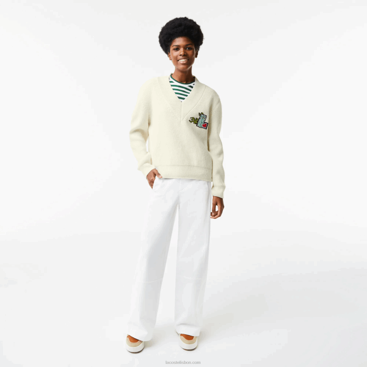 mulheres Lacoste branco 70v suéter de lã com decote em V com distintivo cômico 08D02642